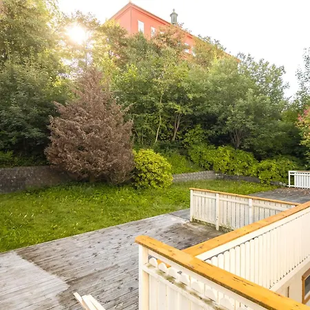 Super Renovated Flat, Next To Solsiden, Free Private Parking Right Outside !