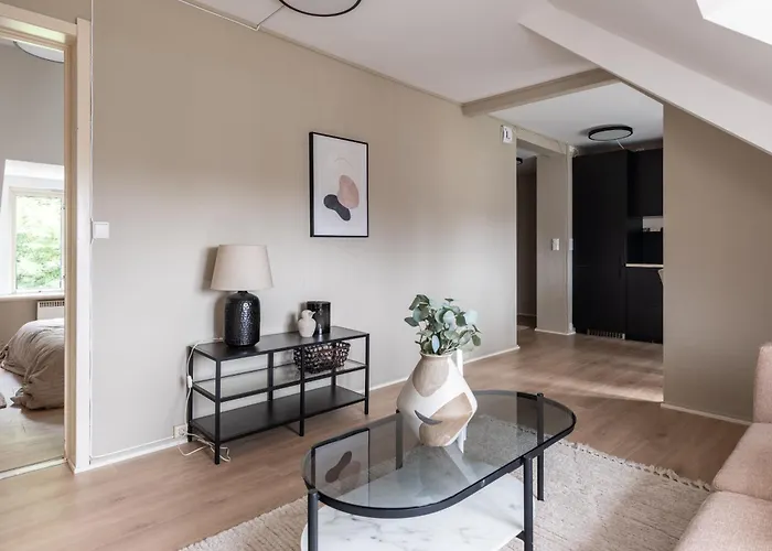 Super Renovated Flat, Next To Solsiden, Free Private Parking Right Outside ! * Trondheim