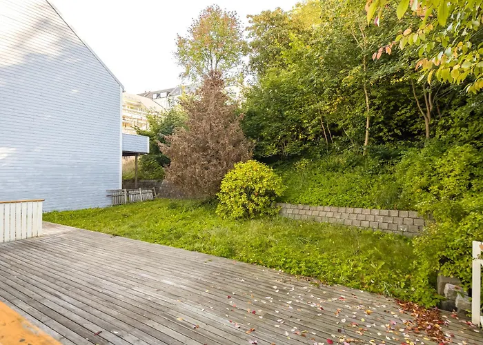 Super Renovated Flat, Next To Solsiden, Free Private Parking Right Outside !
